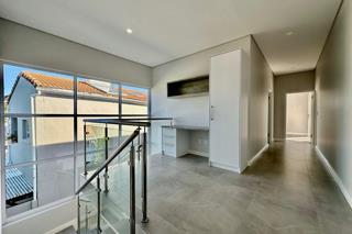 4 Bedroom Property for Sale in Flamingo Vlei Western Cape